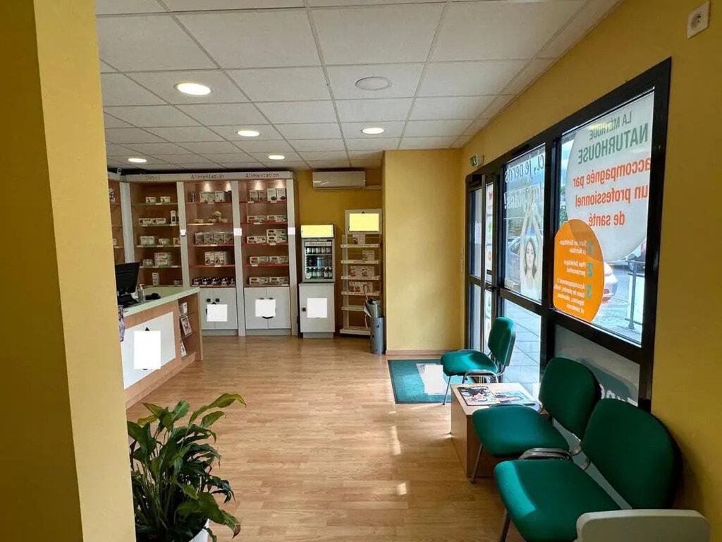 Location Commerce 56 m² - Photo 1