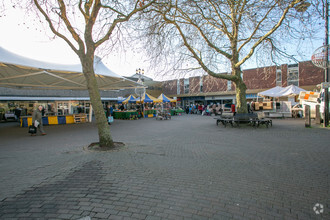 Market Pl, Tamworth for rent Building Photo- Image 1 of 4