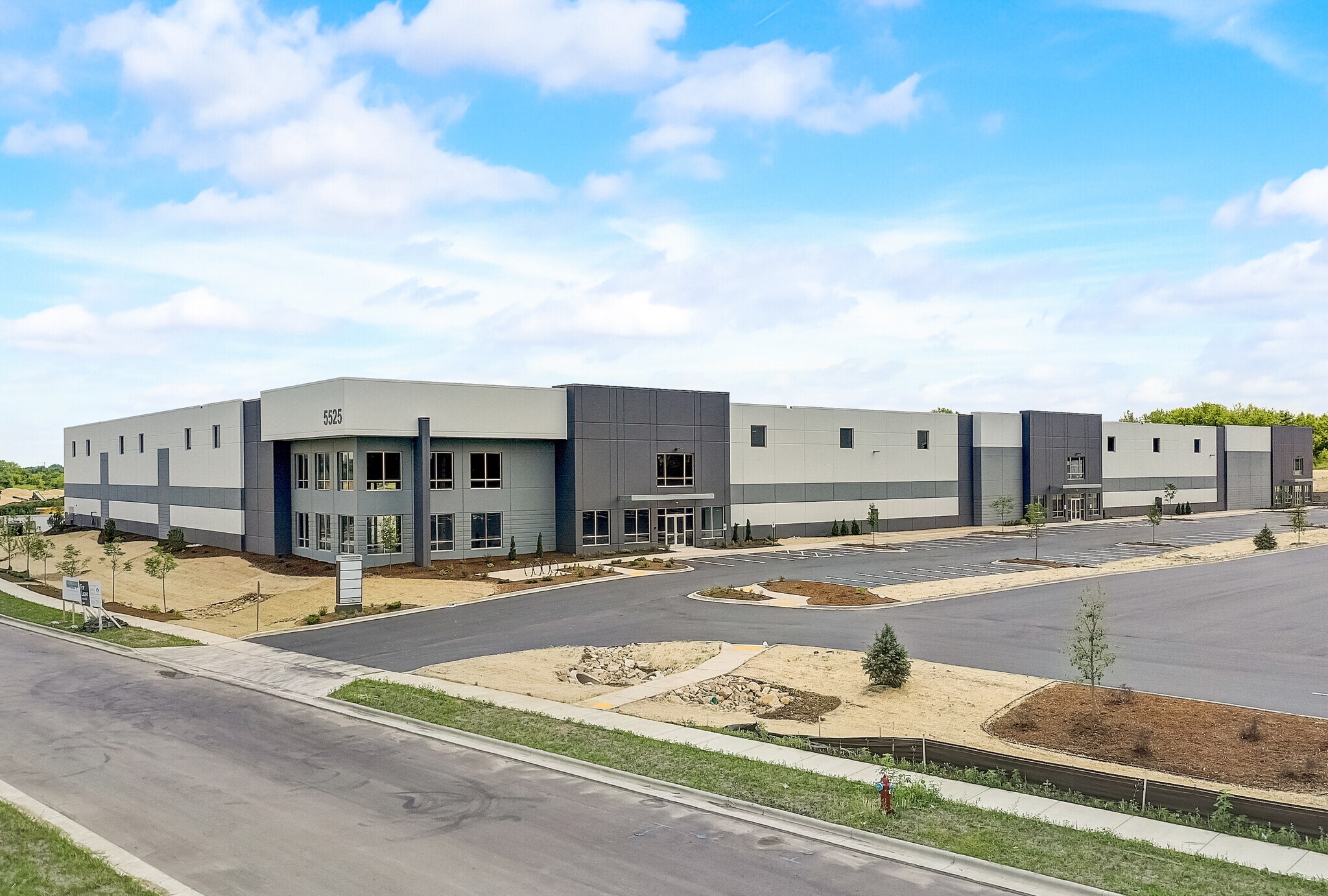 5525 Tradesman Dr, Madison, WI for sale Building Photo- Image 1 of 1