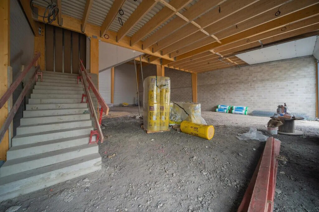 Location Local d'activités 850 m² à 1 935 m² - Photo 1