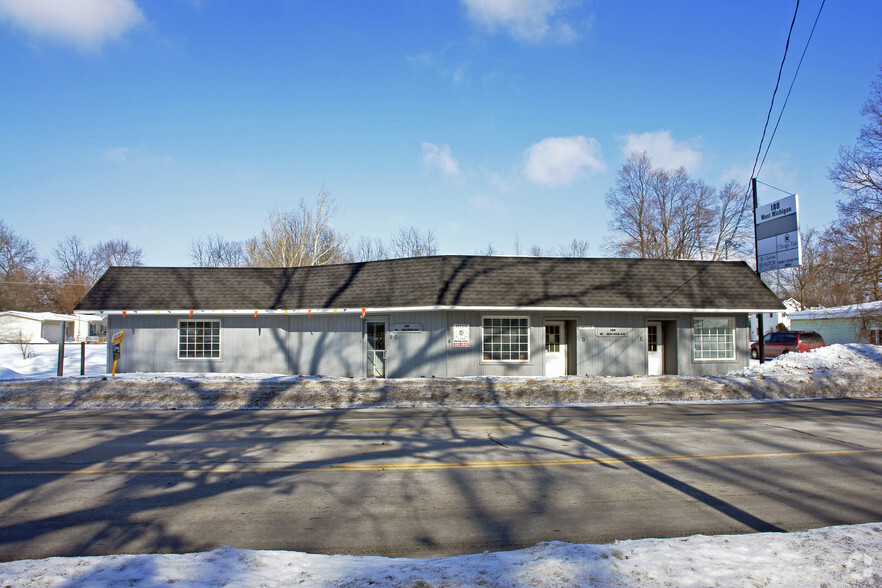 180 W Michigan Ave, Galesburg, MI for sale - Building Photo - Image 2 of 3