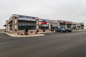 221 28th St SE, Rochester, MN for rent Building Photo- Image 1 of 16