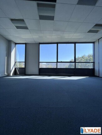 More details for 15 Avenue Andre Roussin, Marseille - Office to Rent