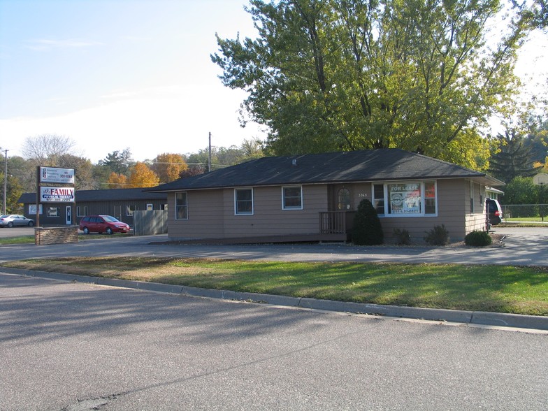 3049 S Service Dr, Red Wing, MN for rent - Building Photo - Image 1 of 7