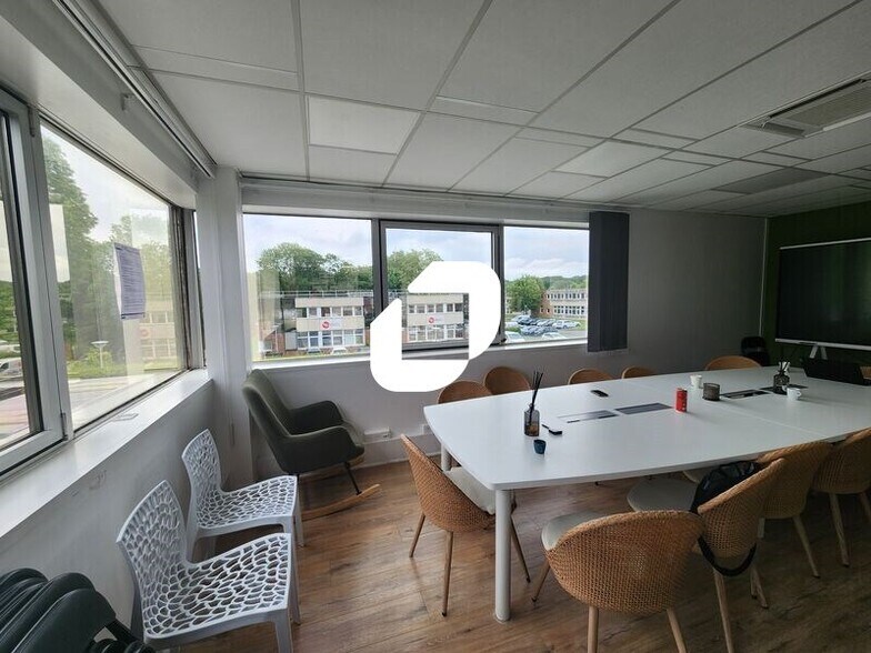 Office in Bièvres to rent - Interior Photo - Image 3 of 5