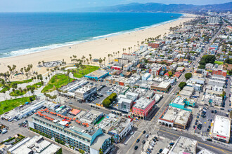 70-72 Windward Ave, Venice, CA - AERIAL  map view