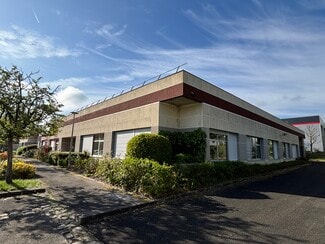 More details for 16 Avenue Jean D'Alembert, Trappes - Light Industrial for Sale