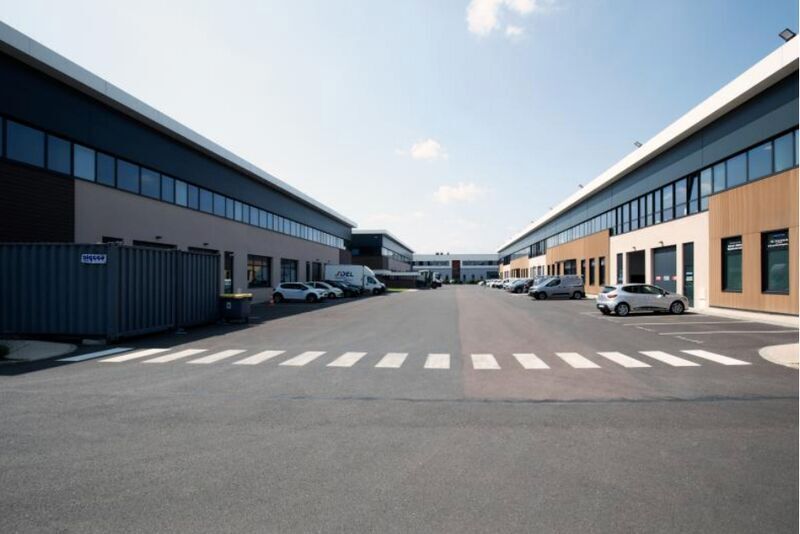 Light Industrial in Gennevilliers to rent - Building Photo - Image 2 of 8