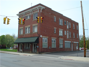 1 S Main St, Utica, OH for rent Building Photo- Image 2 of 20