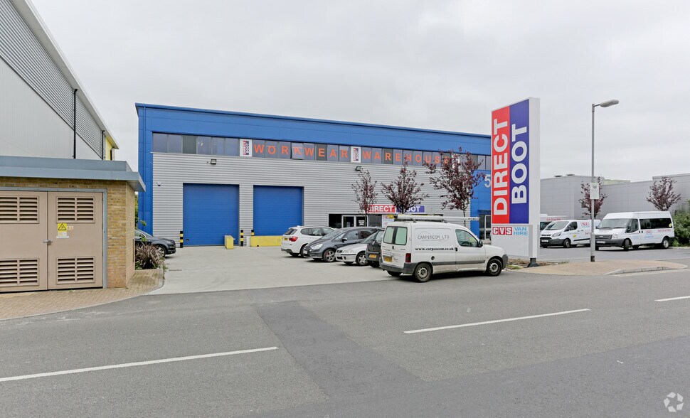 Lumina Way, Enfield for sale - Primary Photo - Image 1 of 1