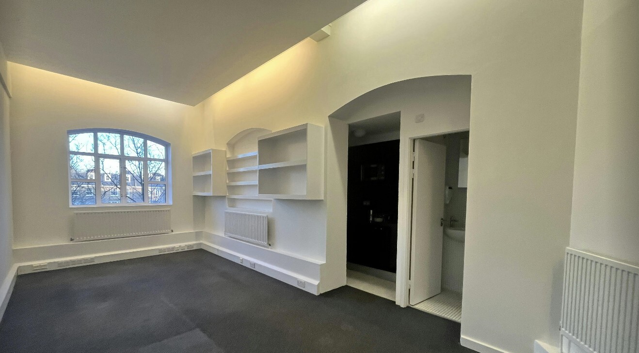 36 Woodstock Grove, London to rent Interior Photo- Image 1 of 1