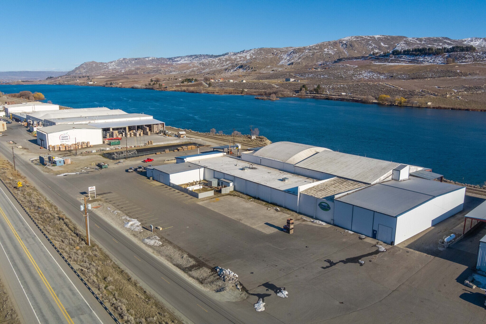 475 Industrial Way, Pateros, WA for sale Primary Photo- Image 1 of 1