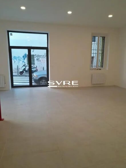 Retail in Marseille to rent - Interior Photo - Image 3 of 9