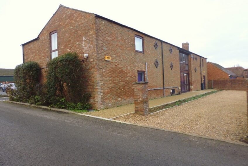 Gawcott Rd, Buckingham for sale - Building Photo - Image 1 of 1