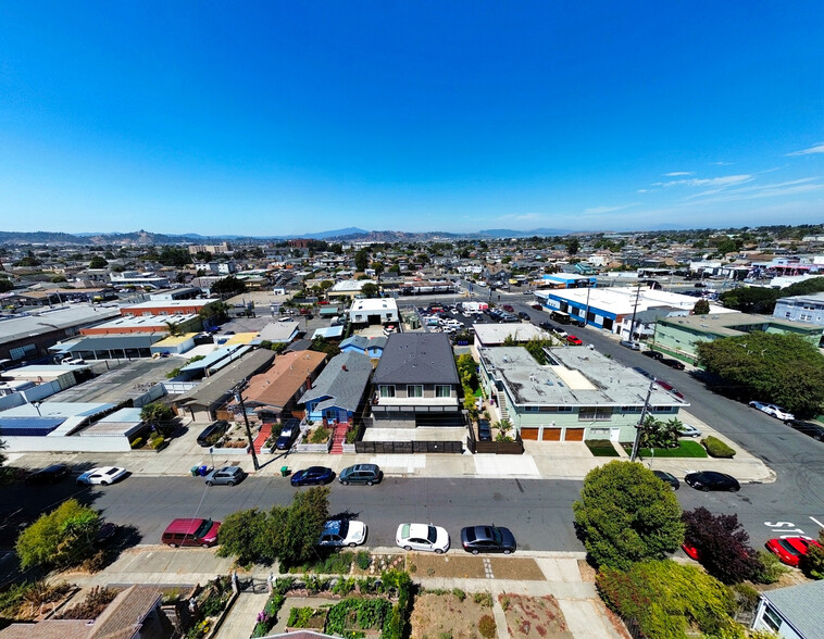 563 Hayes St, Richmond, CA for sale - Building Photo - Image 3 of 12