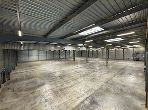 Light Industrial in Villeparisis to rent Interior Photo- Image 2 of 7