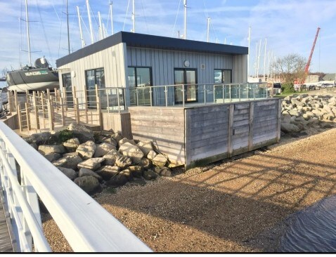 School Ln, Southampton for sale Primary Photo- Image 1 of 1