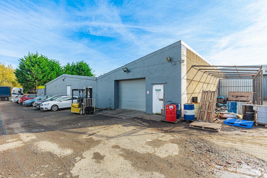 Pentland Rd, Loanhead to rent - Building Photo - Image 2 of 5