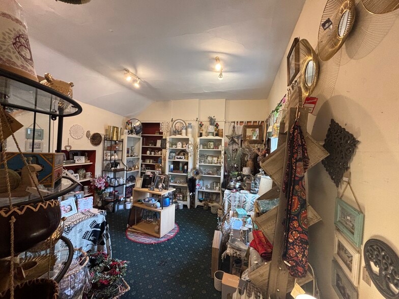 121 High St, Midsomer Norton for sale - Building Photo - Image 3 of 3