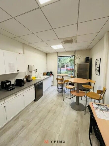 Office in Meudon to rent - Interior Photo - Image 3 of 7