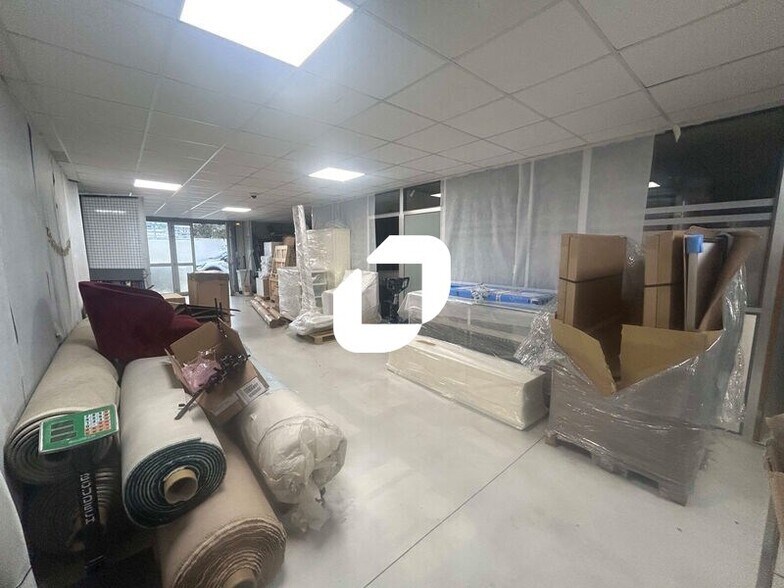 Office in Argenteuil to rent - Interior Photo - Image 3 of 12