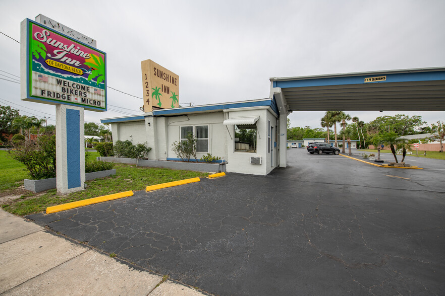 1234 S Ridgewood Ave, Daytona Beach, FL for sale - Building Photo - Image 1 of 78