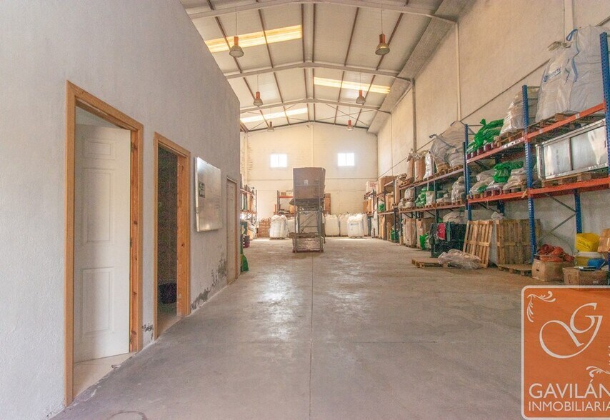 Industrial in Camarma de Esteruelas, Madrid for sale - Interior Photo - Image 2 of 11