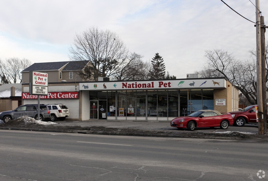 726 Reservoir Ave, Cranston, RI to rent - Building Photo - Image 2 of 5