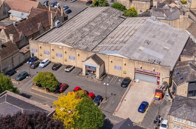 More details for 68-72 Dyer St, Cirencester - Retail for Sale