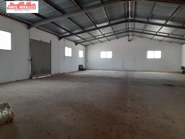 Industrial in Crevillent, Alicante for sale - Building Photo - Image 2 of 19