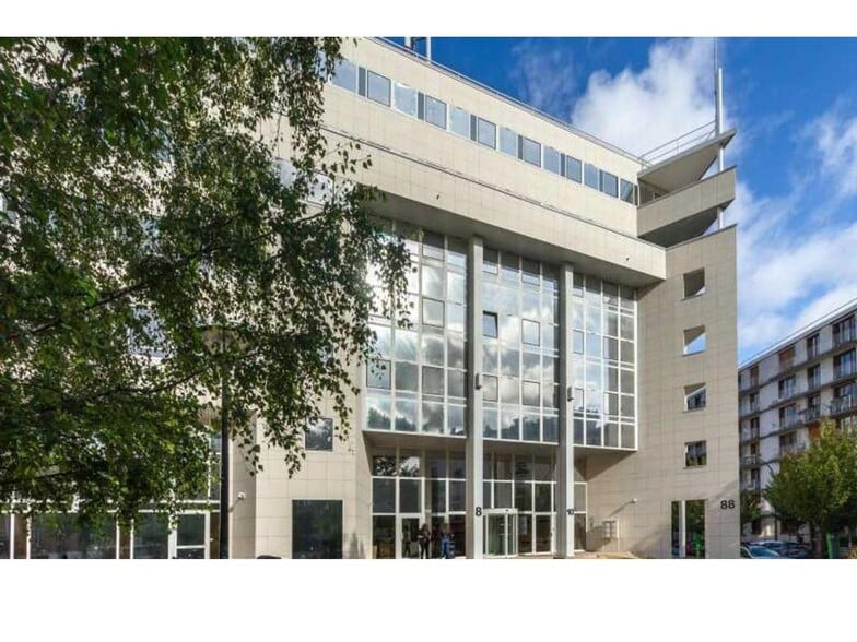 88 Boulevard Gallieni, Issy-les-Moulineaux to rent - Building Photo - Image 1 of 3