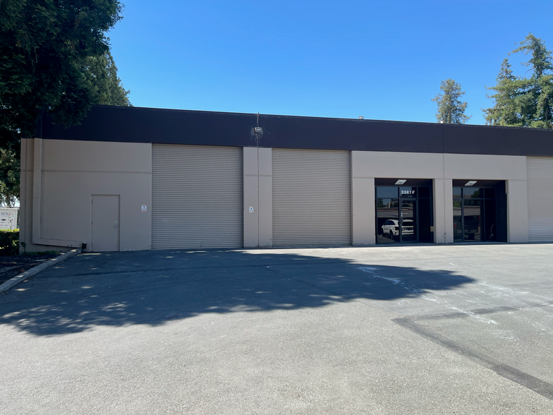 3381 Vincent Rd, Pleasant Hill, CA for rent - Building Photo - Image 1 of 3