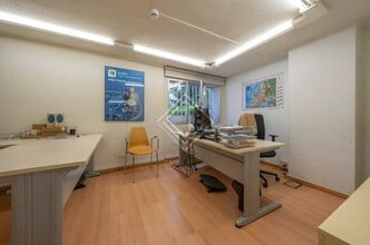 Retail in Madrid, Madrid to rent Interior Photo- Image 2 of 9