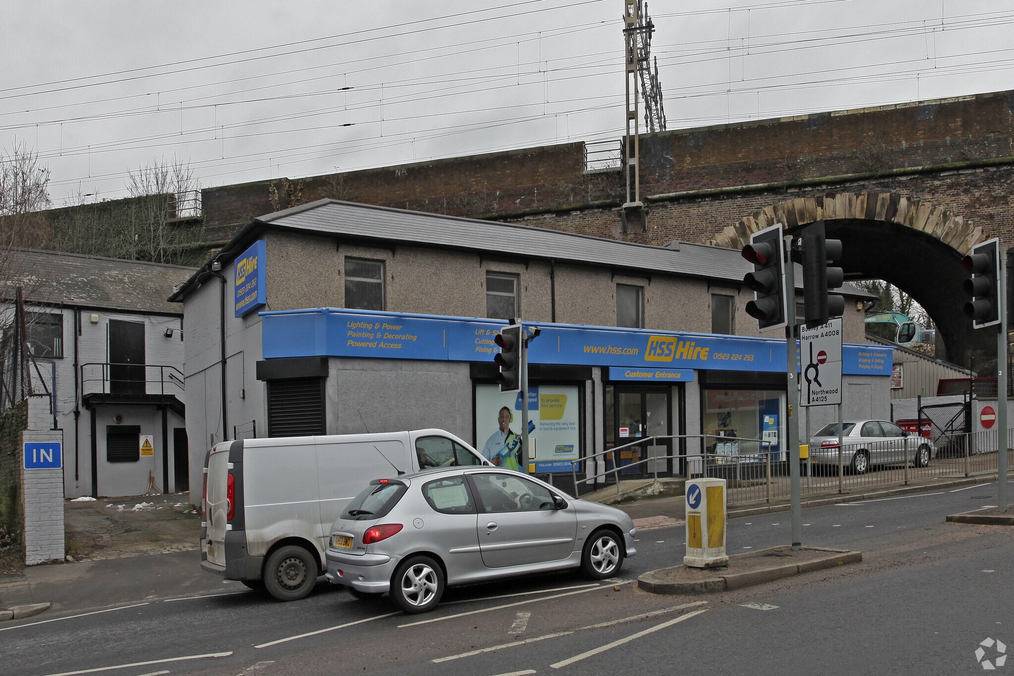 317-319 Lower High St, Watford for sale Primary Photo- Image 1 of 1