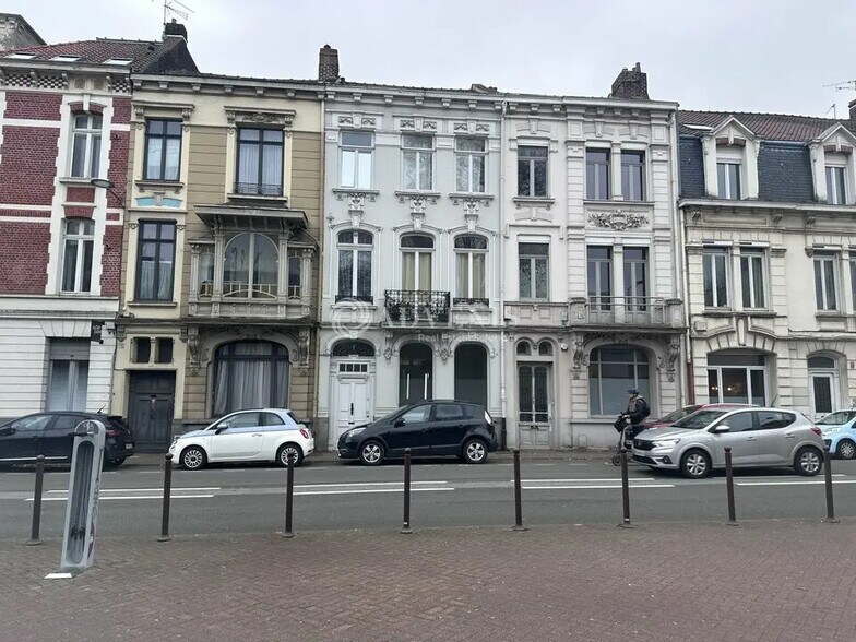 Office in Lille to rent - Building Photo - Image 1 of 6