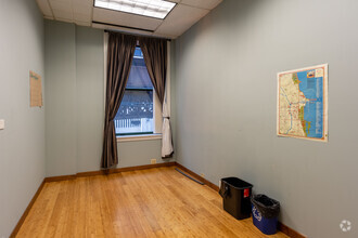 401 S LaSalle St, Chicago, IL for rent Interior Photo- Image 2 of 3