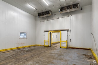 1610 Bathgate Ave, Bronx, NY to rent Interior Photo- Image 2 of 4