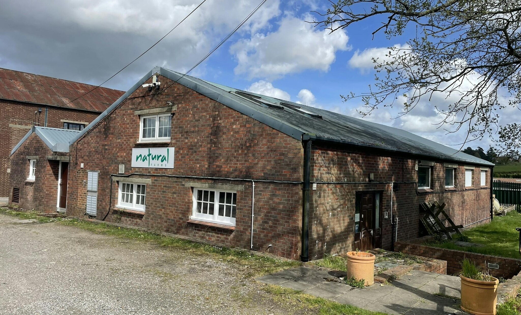 1 Dagg Ln, Robertsbridge to rent Building Photo- Image 1 of 6