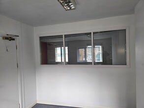 228 Bishopsgate, London to rent Interior Photo- Image 2 of 6