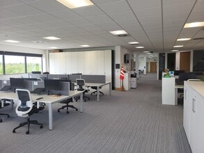 Kingswood Lakeside, Cannock to rent Interior Photo- Image 1 of 4