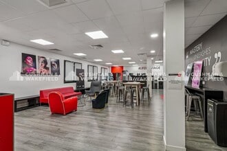 110 Avenue Victor Hugo, Boulogne-Billancourt to rent Interior Photo- Image 2 of 8
