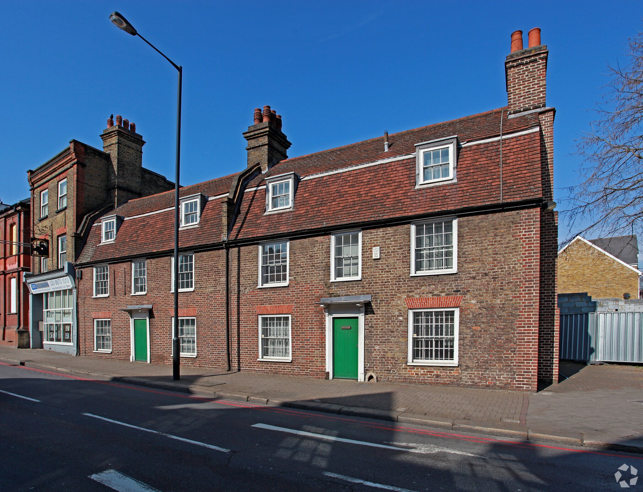 Wandsworth High St, London for sale Primary Photo- Image 1 of 1