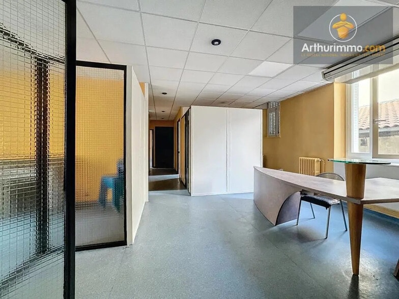 7 Rue Stalingrad, Bourgoin-Jallieu to rent - Building Photo - Image 1 of 14