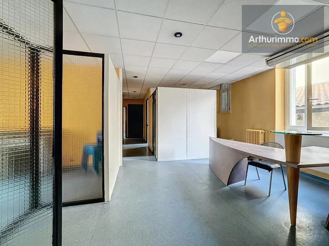 7 Rue Stalingrad, Bourgoin-Jallieu to rent Building Photo- Image 1 of 15