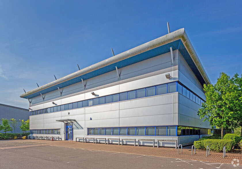 Capitol Close, Barnsley for rent - Building Photo - Image 1 of 3