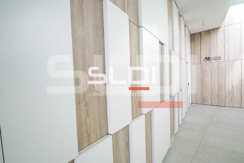 Rue Simone Veil, Vénissieux for sale - Interior Photo - Image 3 of 7