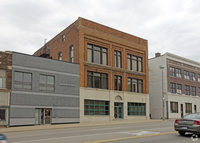 16-20 W Huron St, Pontiac, MI for rent - Building Photo - Image 1 of 9