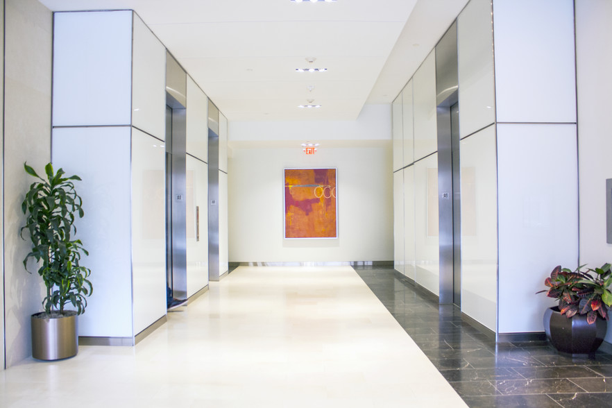 11400 Rockville Pike, North Bethesda, MD for rent - Lobby - Image 2 of 13