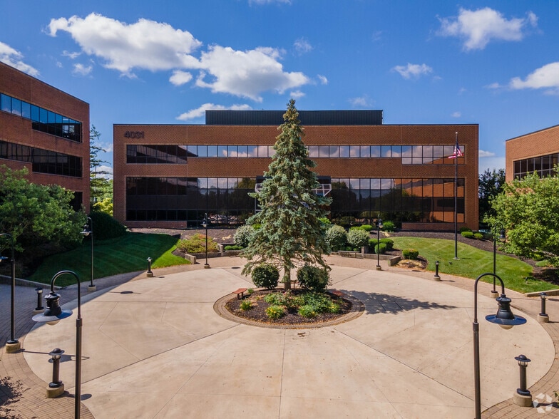 4031 Colonel Glenn Hwy, Dayton 45431