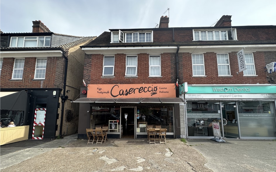 10-10A Gunnersbury Ln, London for sale - Building Photo - Image 1 of 1